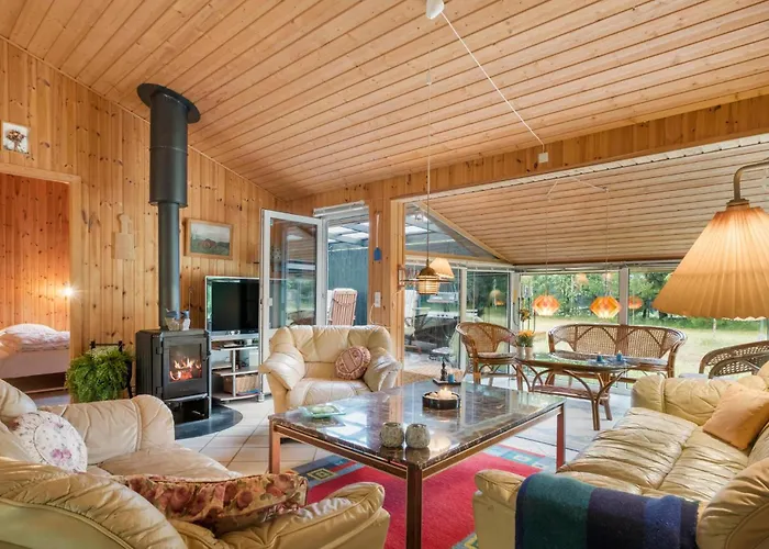 Holiday home Stunning In With Sauna